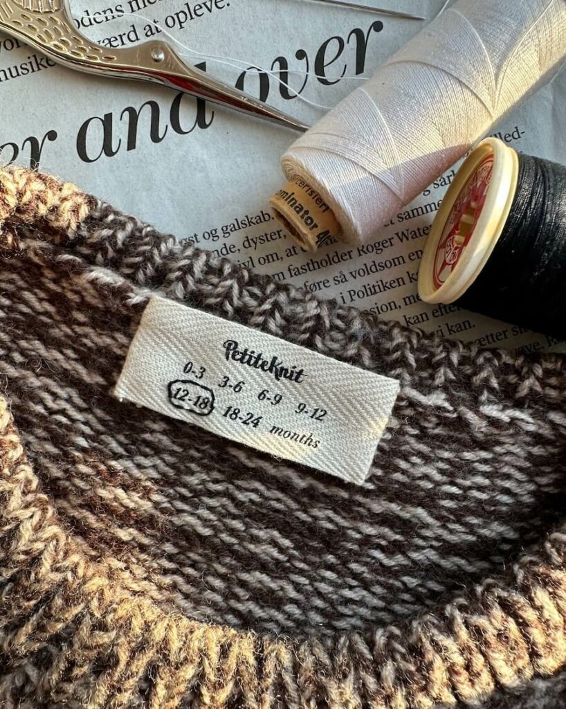 PetiteKnit – Nieuw Label, met babymaten