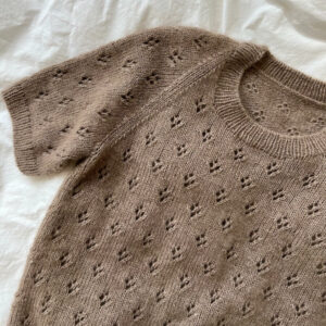 PetiteKnit - Rigmor Tee (Let op! Papieren, Engelstalige versie!)