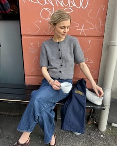 PetiteKnit – Maggie Cardigan (Let op! Papieren, Engelstalige versie!)